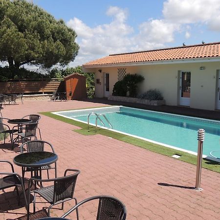 Hotel Auberge Des Charmilles Sainte-Soulle Δωμάτιο φωτογραφία
